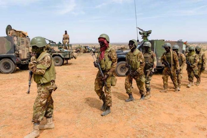 Mali : les autorités réceptionnent un lot de matériels militaires russes