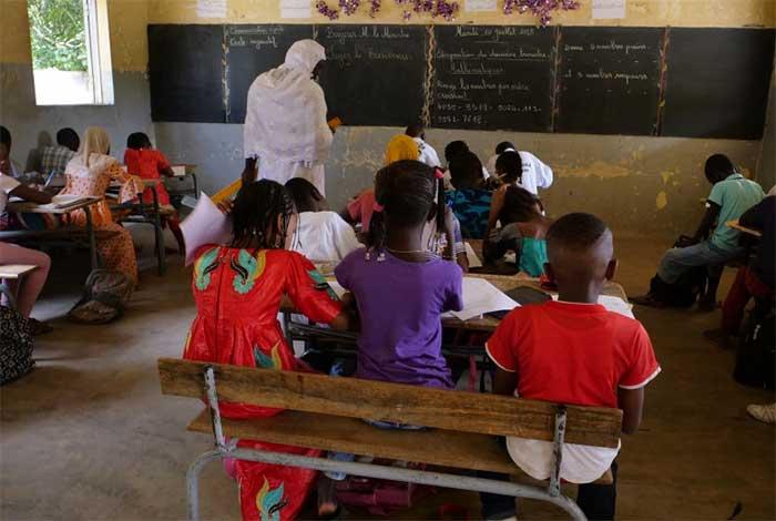 Sénégal : déficit d’enseignants, risques de perturbations 